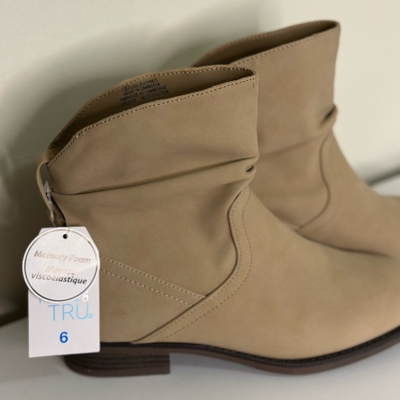 George Women's Tan Ankle Slouch Boots - Picture 3 of 5